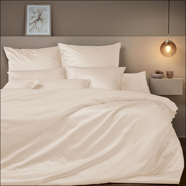 Curt Bauer Uni Mako Satin Bettwäsche Kissenbezüge oder Spannbettlaken 0000-3529 beige