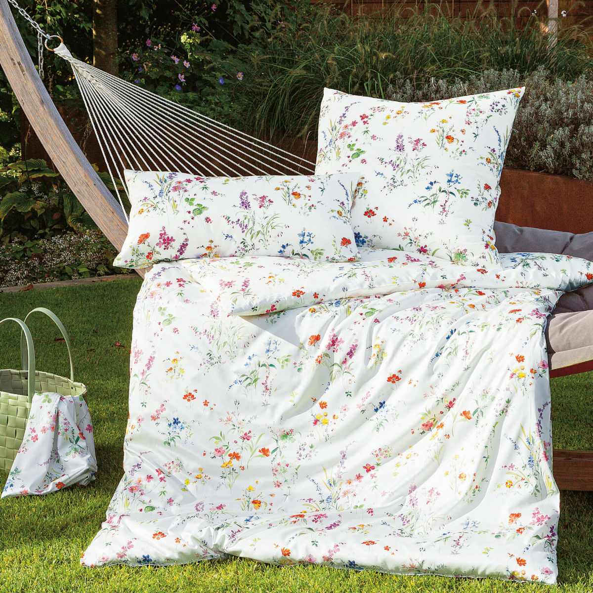 Janine Mako Satin Bettwäsche Milano 45085-09 multicolor Blumen Blüten Sommer